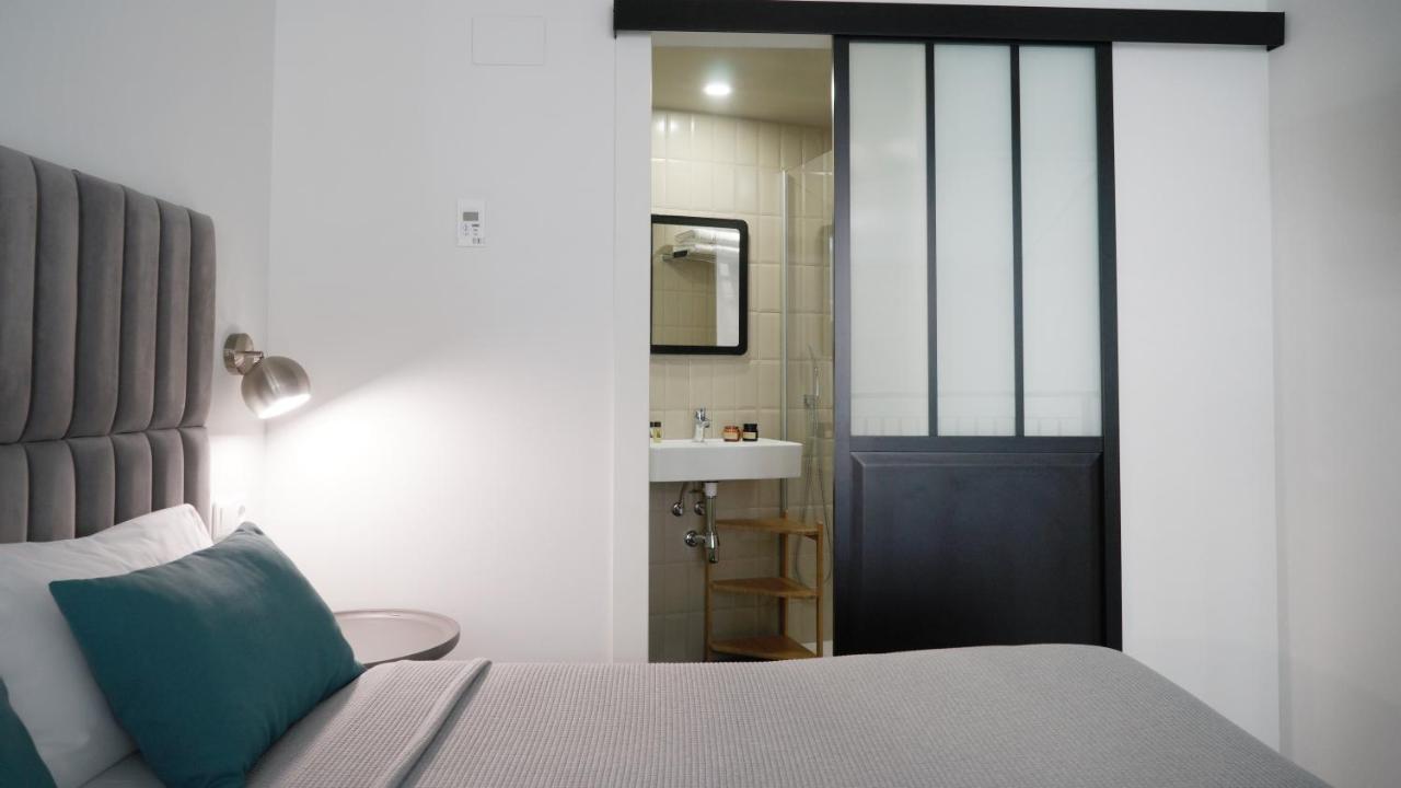 Md Design Hotel - Portal Del Real فالنسيا المظهر الخارجي الصورة