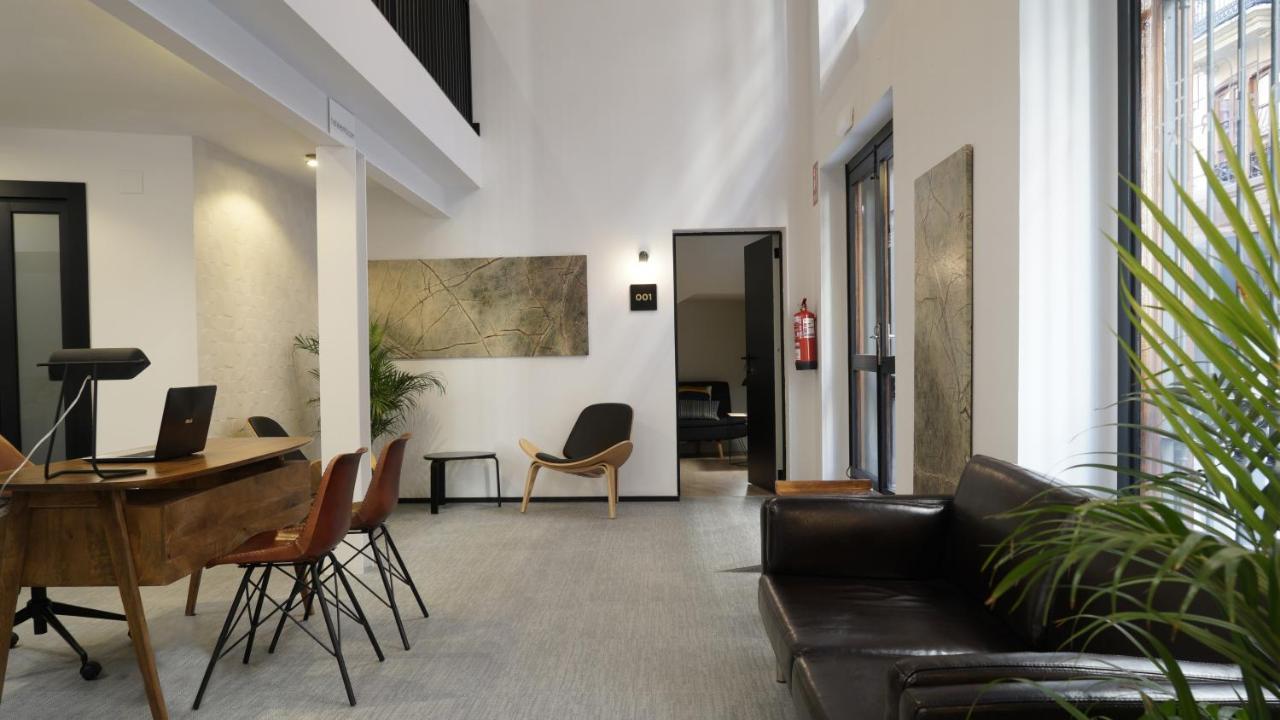 Md Design Hotel - Portal Del Real فالنسيا المظهر الخارجي الصورة
