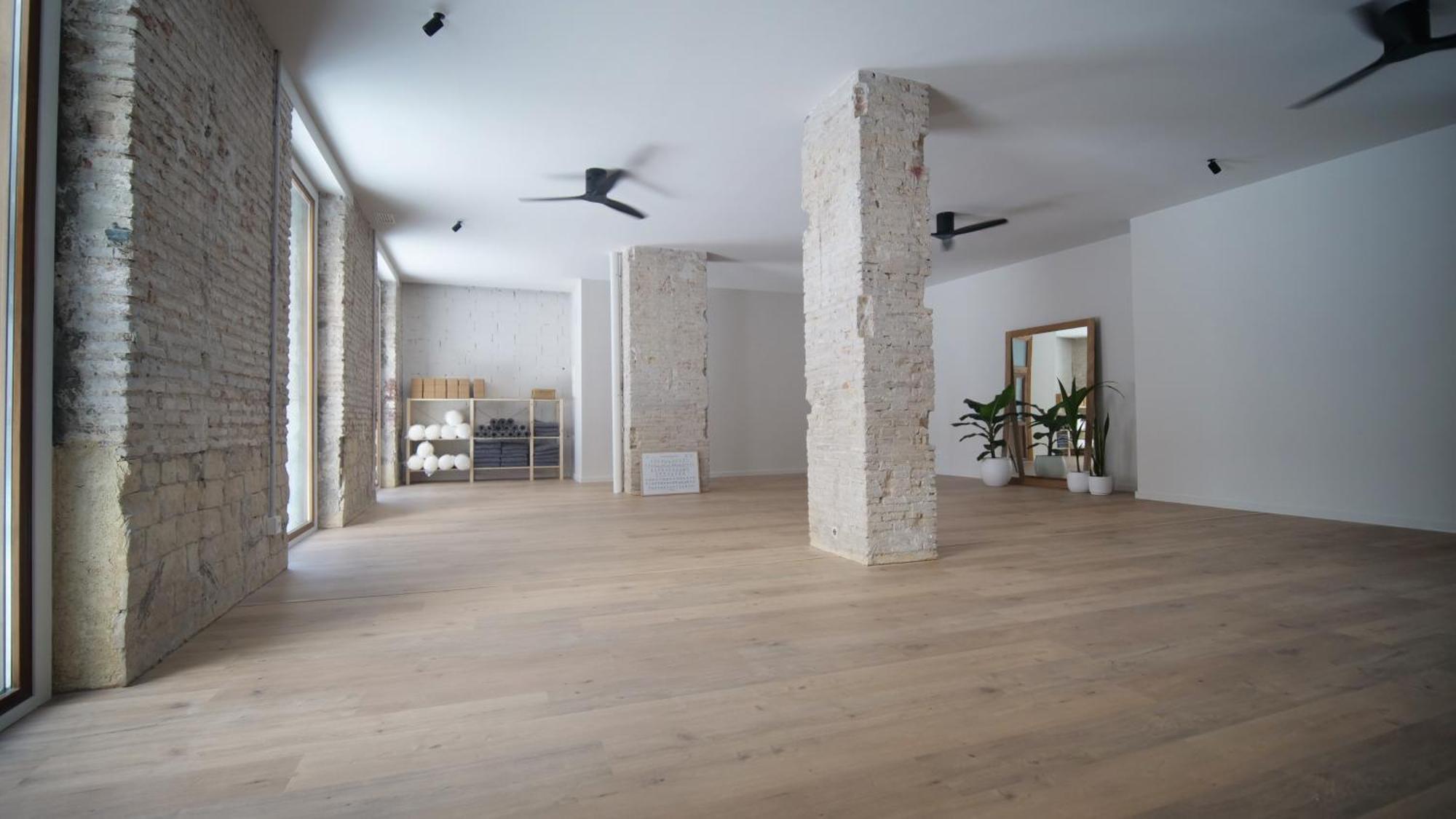 Md Design Hotel - Portal Del Real فالنسيا المظهر الخارجي الصورة